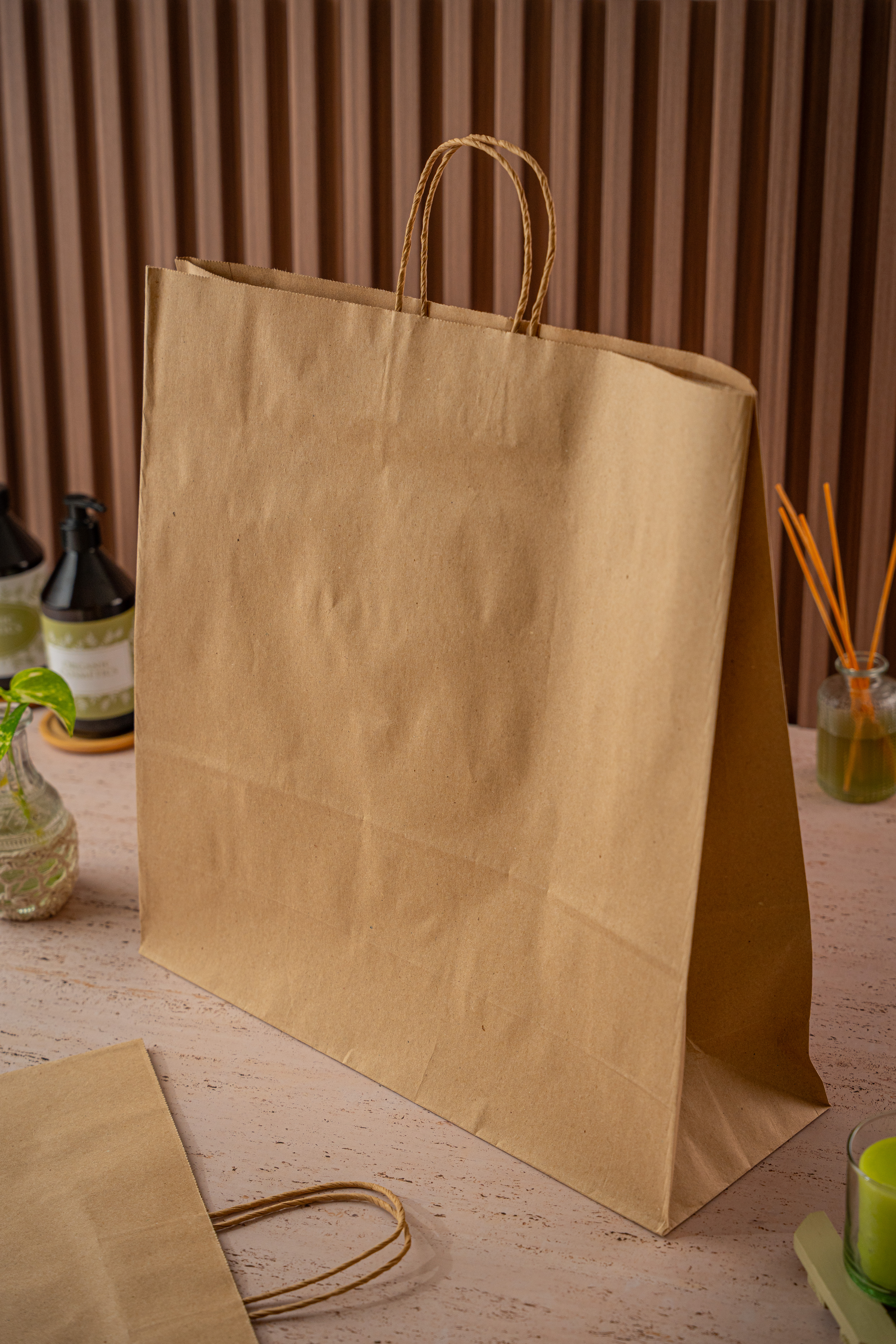 BOLSA BOUTIQUE PAPEL KRAFT 44*15*45CM *UNID