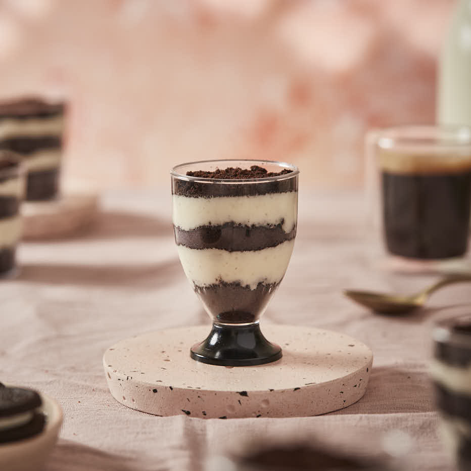 BOYANO COPA RIGIDA 70CC CRISTAL Y PIE NEGRO/CRISTAL (5CM DIAM*7.3CM ALTO) *UNID