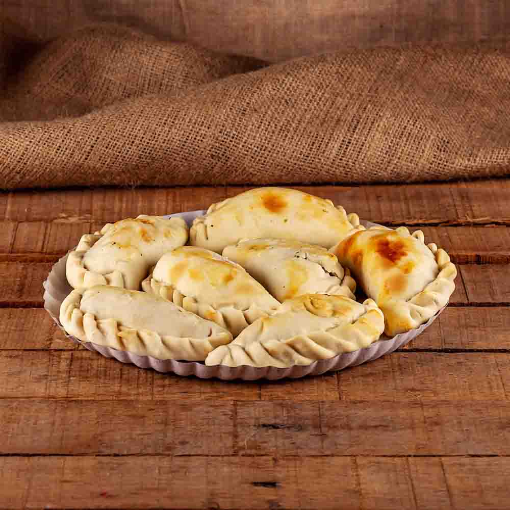 BANDEJA CARTON REDONDA BLANCA LINEA ROJA Nº14 (26CM) *100UNID