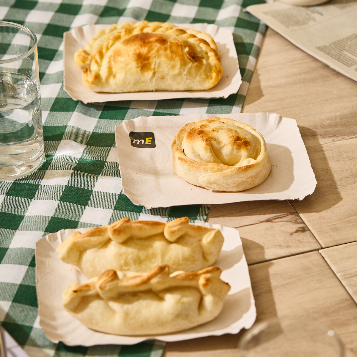 BANDEJA CARTON RECTANGULAR BLANCA Nº1 (14*16CM) *100UNID